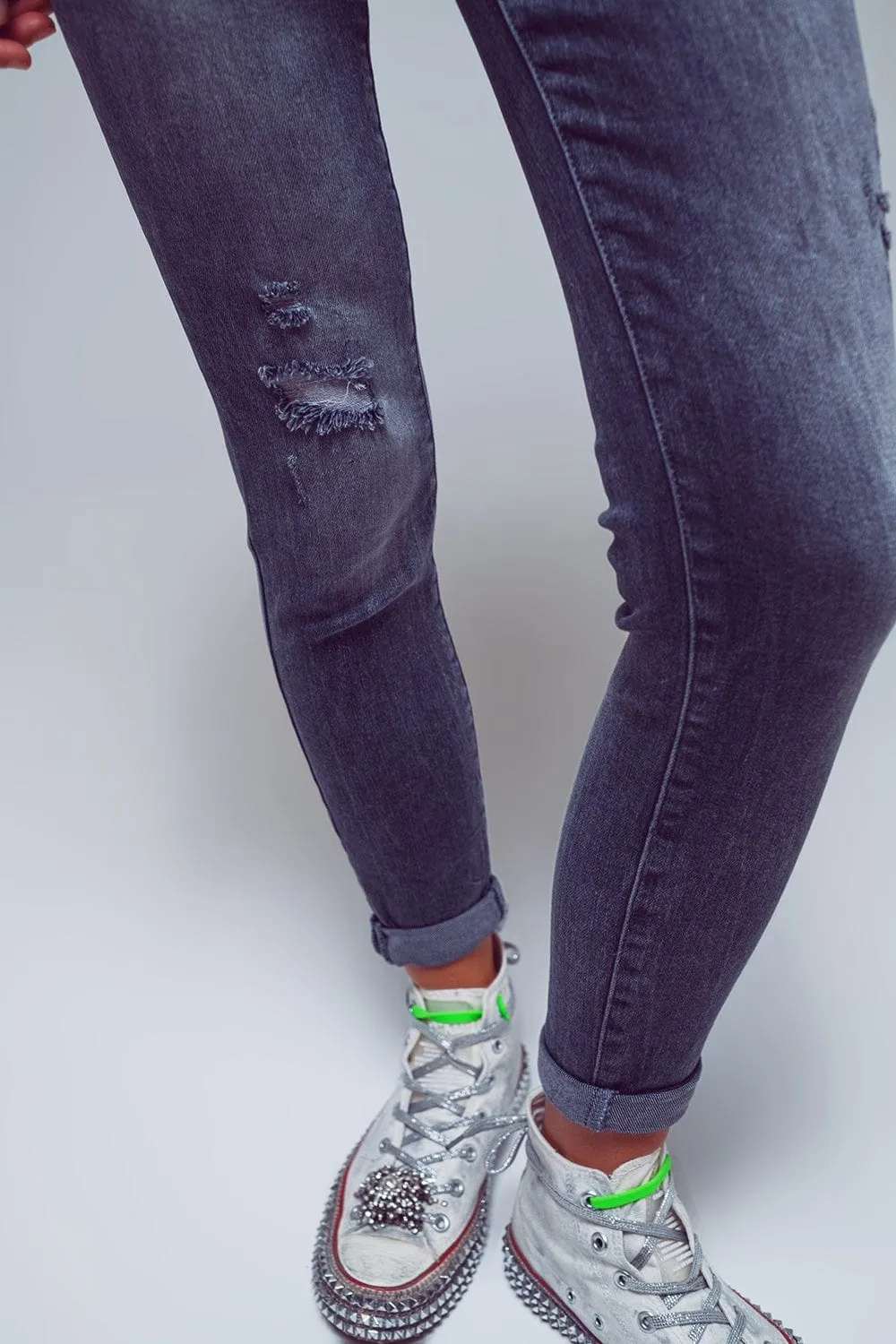 Skinny Fit Distressed Jeans In Grey