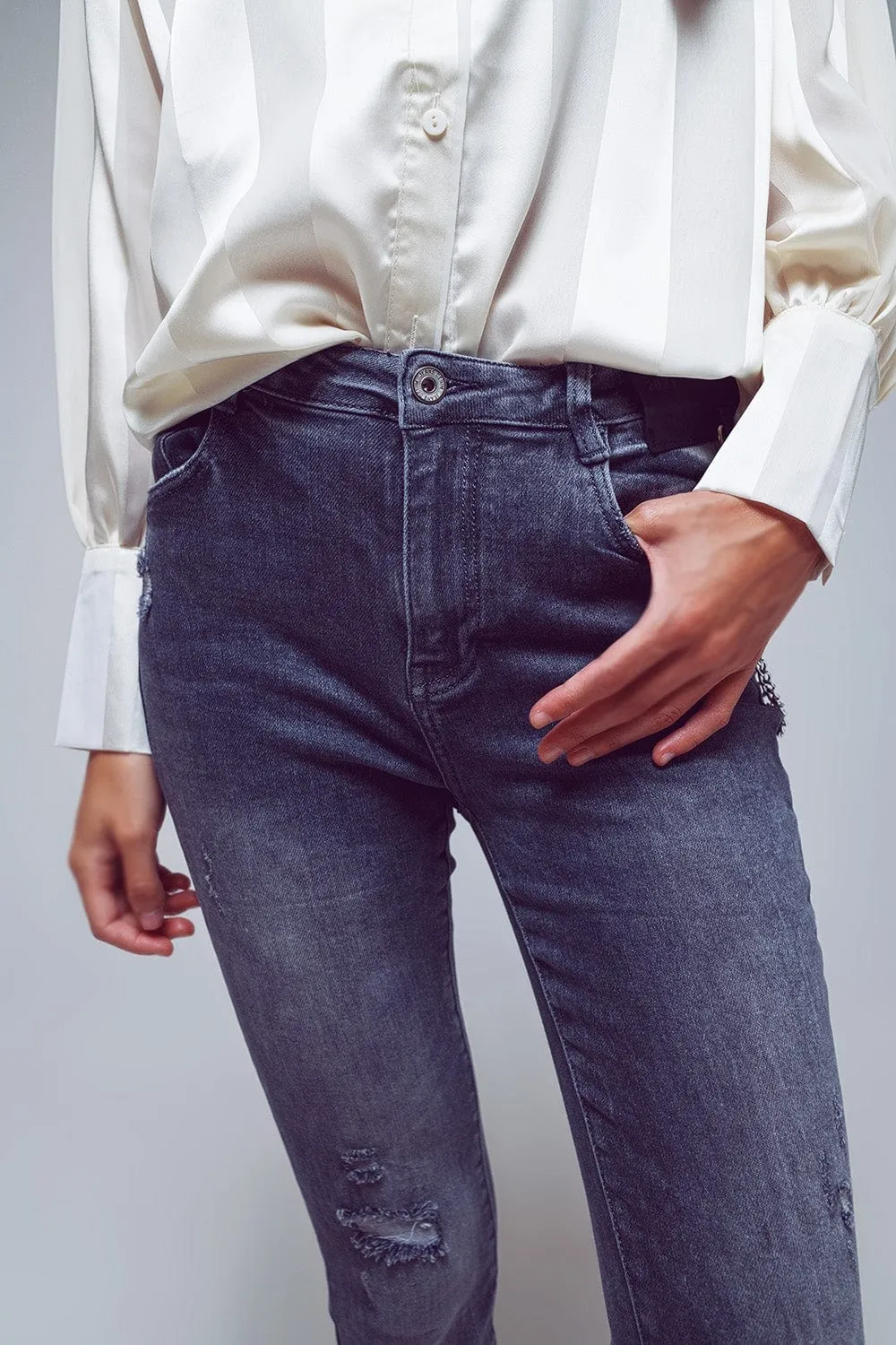 Skinny Fit Distressed Jeans In Grey